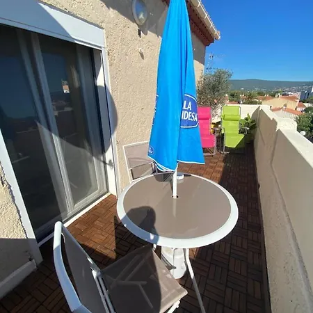 Charmante Avec Vue Bed & Breakfast *
